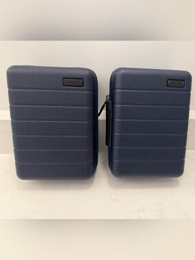 Away Hard-shell Travel Organizers (2), Navy